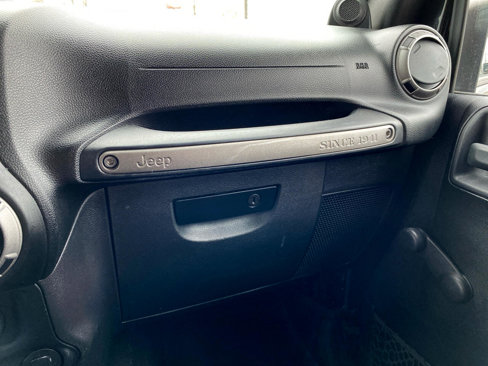 Used 2014 Jeep Wrangler Sport w/ Connectivity Group image 22