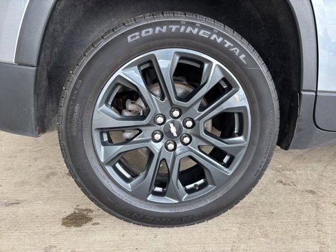 Used 2021 Chevrolet Traverse RS image 46