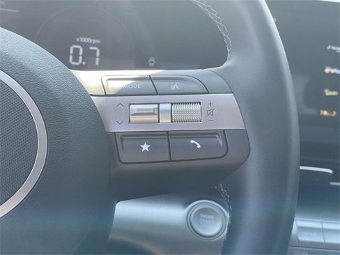 Certified 2025 Hyundai Kona SEL image 16