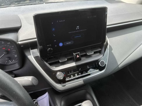 Used 2024 Toyota Corolla LE image 15