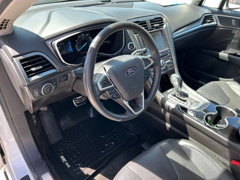 Used 2016 Ford Fusion Titanium image 14