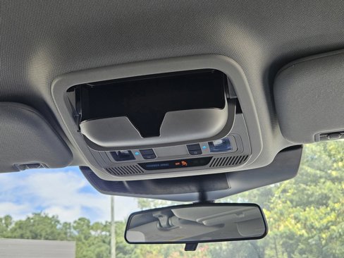 Used 2021 Ford Explorer XLT w/ Equipment Group 202A image 21