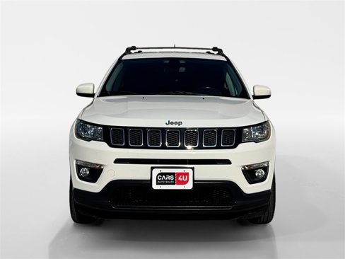 Used 2018 Jeep Compass Latitude image 2