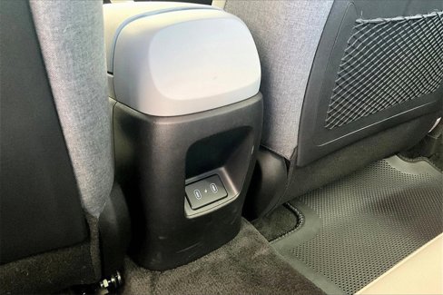 Used 2024 Hyundai Elantra Limited image 18
