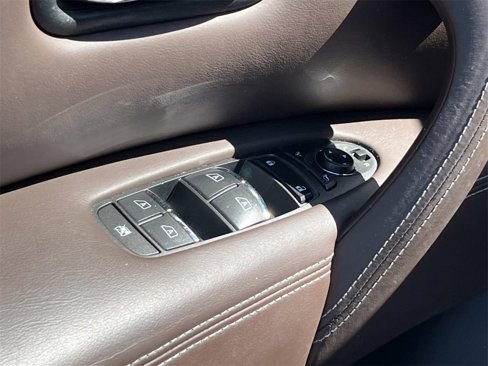 Used 2017 INFINITI QX80 Limited image 26