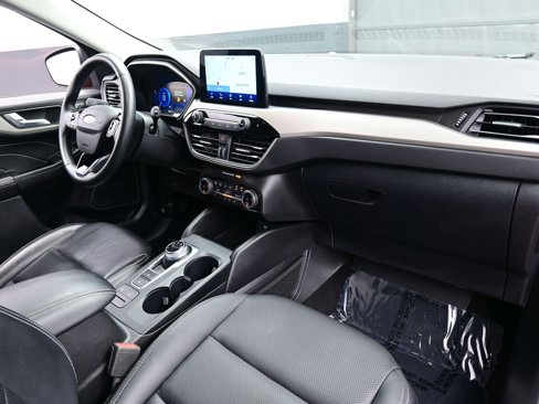 Used 2022 Ford Escape SEL w/ Technology Package image 16