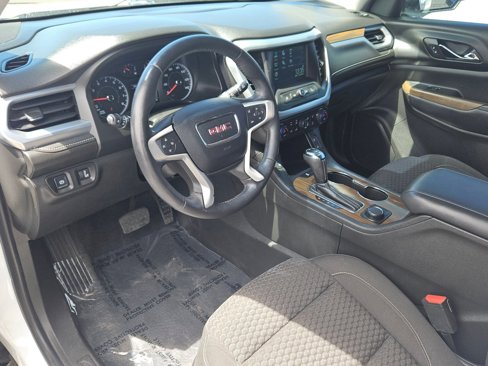 Used 2017 GMC Acadia SLE w/ Driver Alert Package I image 11