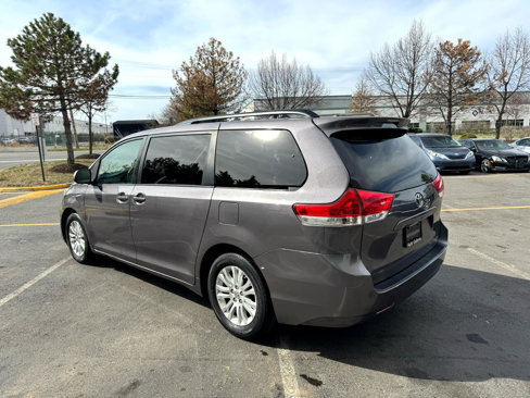 Used 2011 Toyota Sienna Limited image 19