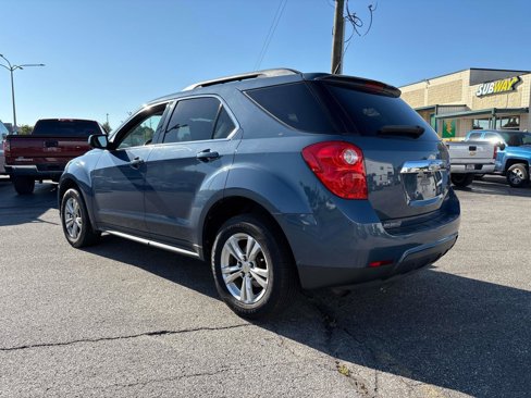 Used 2011 Chevrolet Equinox LT w/ Driver Convenience Package image 3