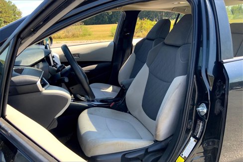 Used 2020 Toyota Corolla LE image 26