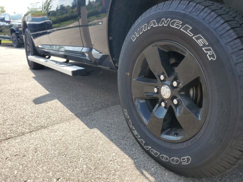 Used 2017 RAM 1500 Big Horn image 35