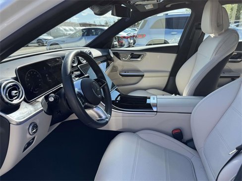 Certified 2022 Mercedes-Benz C 300 4MATIC Sedan image 4