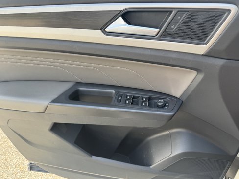 Used 2022 Volkswagen Atlas SE image 9