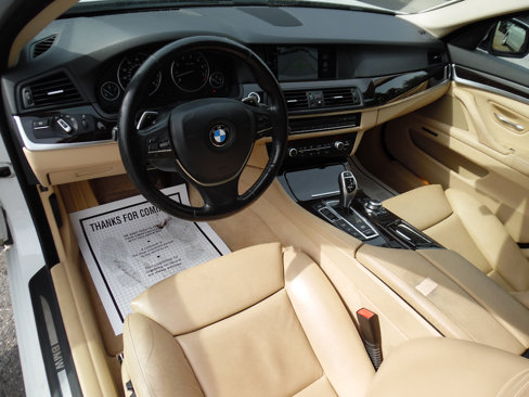 Used 2011 BMW 535i xDrive Sedan image 9