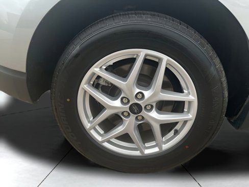 Used 2024 Ford Edge SEL image 40