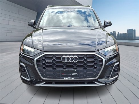 Certified 2023 Audi Q5 2.0T Premium w/ Convenience Package image 2