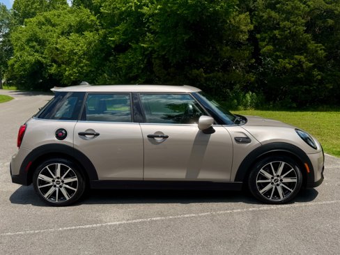 Used 2022 MINI Cooper S w/ Premium Package image 7