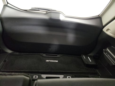 Used 2016 Nissan Rogue SL image 15