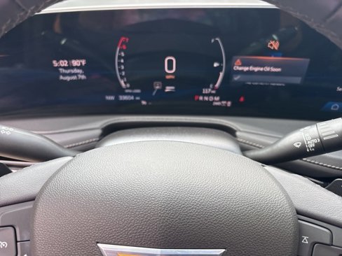 Used 2024 Cadillac XT4 Premium Luxury image 10