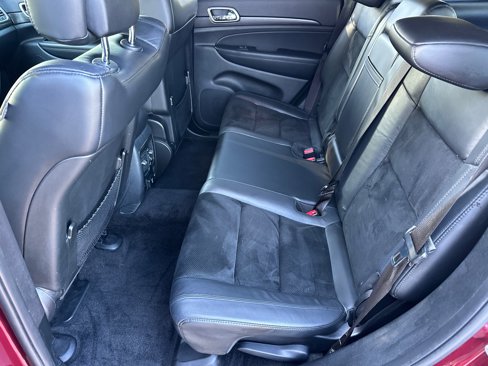 Used 2017 Jeep Grand Cherokee Altitude image 22