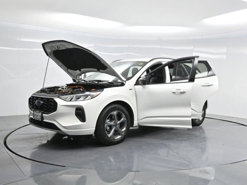 Used 2024 Ford Escape ST-Line w/ Equipment Group 301A image 23