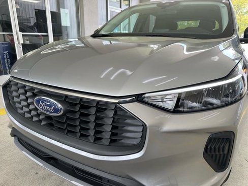Used 2023 Ford Escape Active image 2