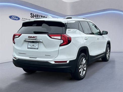 Used 2022 GMC Terrain SLT image 5