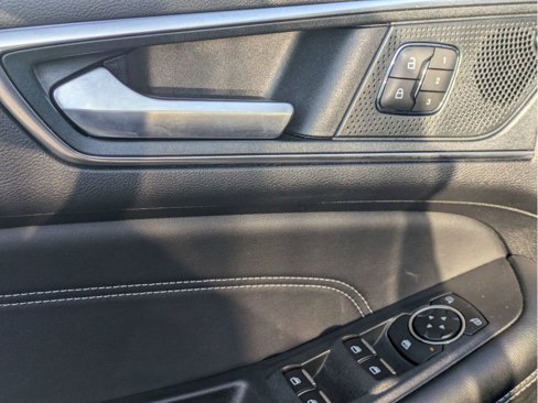 Certified 2024 Ford Edge Titanium image 15