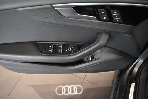 Used 2023 Audi A4 2.0T Premium image 33