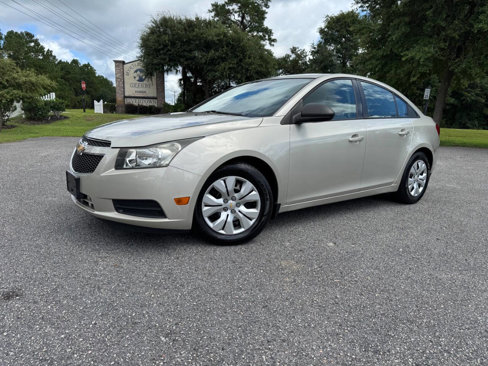 Used 2013 Chevrolet Cruze LS image 6