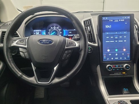 Used 2024 Ford Edge SEL image 22