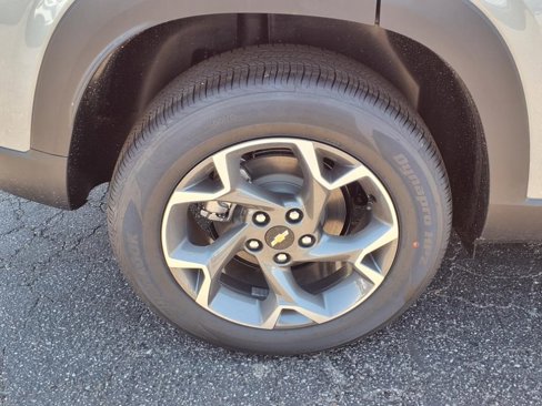 New 2025 Chevrolet Trax LT w/ Driver Confidence Package image 4