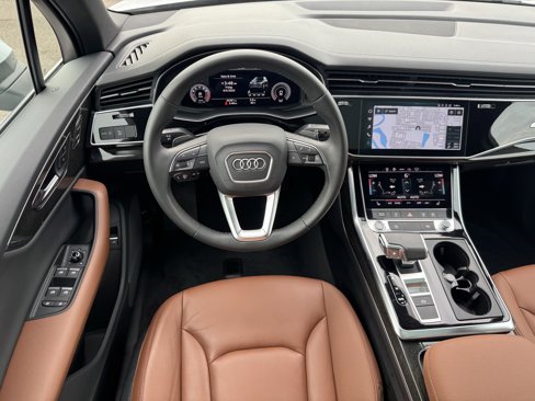 Used 2023 Audi Q7 2.0T Premium w/ Convenience Package image 7