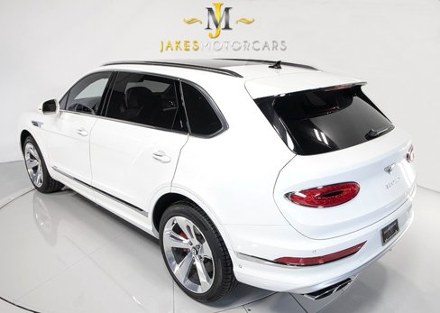 Used 2023 Bentley Bentayga Extended Wheelbase image 9