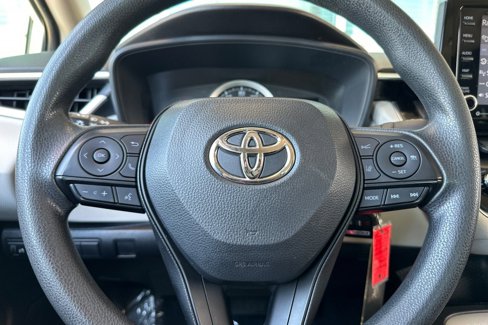 Certified 2022 Toyota Corolla LE image 26