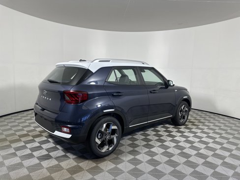 New 2025 Hyundai Venue Limited image 7