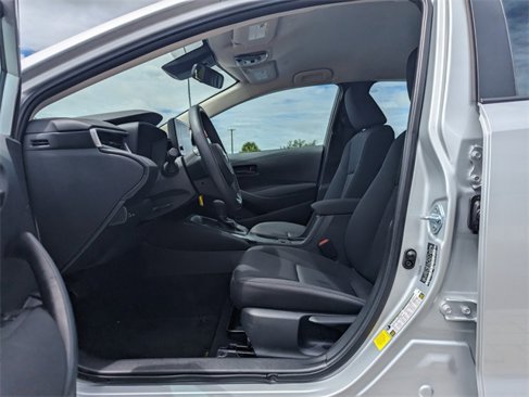 Used 2023 Toyota Corolla LE image 6