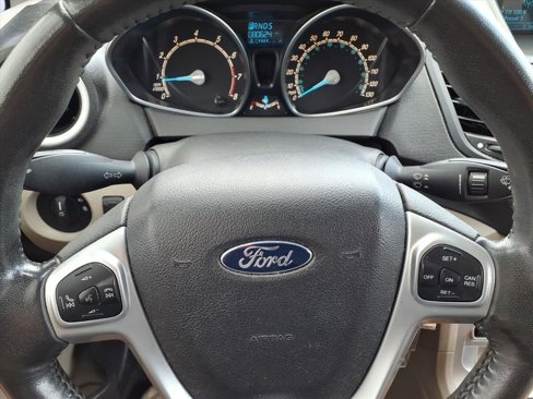 Used 2014 Ford Fiesta SE image 12