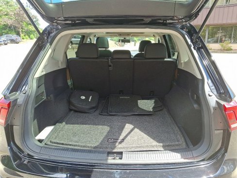 Used 2019 Volkswagen Tiguan SE w/ Panoramic Sunroof Package image 30
