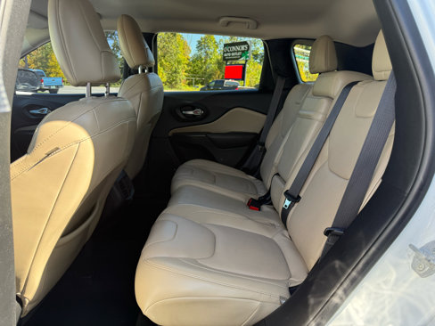 Used 2016 Jeep Cherokee Limited w/ Luxury Group image 17