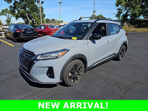 Certified 2021 Nissan Kicks SR w/ SR Premium Package image 1