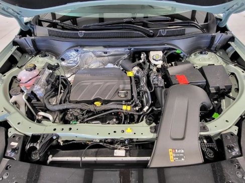 New 2025 Chevrolet Trax ACTIV w/ Sunroof Package image 9