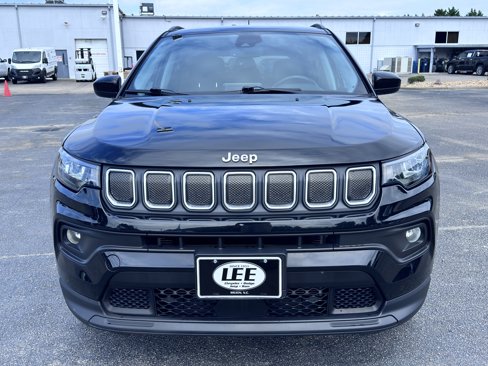 Certified 2022 Jeep Compass Latitude w/ Convenience Group image 3