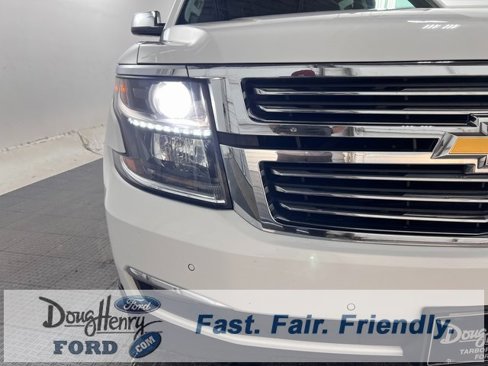 Used 2015 Chevrolet Suburban LTZ image 9