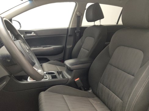 Used 2022 Kia Sportage LX image 17