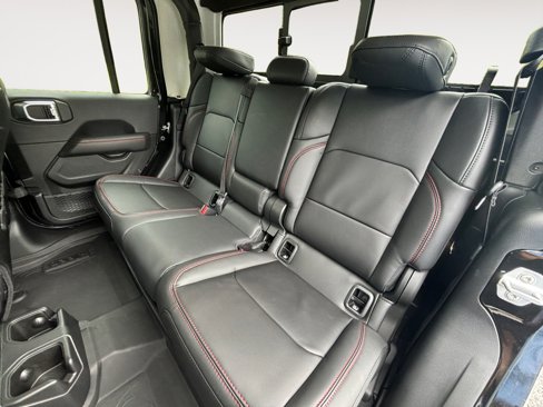 New 2025 Jeep Gladiator Rubicon image 13