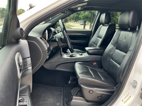 Used 2019 Jeep Grand Cherokee Limited image 4
