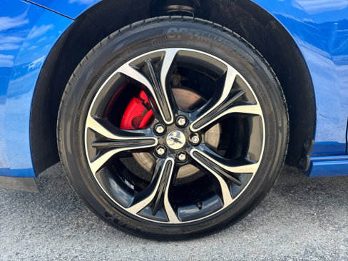 Used 2019 Chevrolet Cruze LT w/ Convenience Package image 29