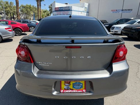 Used 2012 Dodge Avenger SE image 3