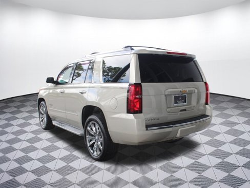Used 2015 Chevrolet Tahoe LTZ image 3